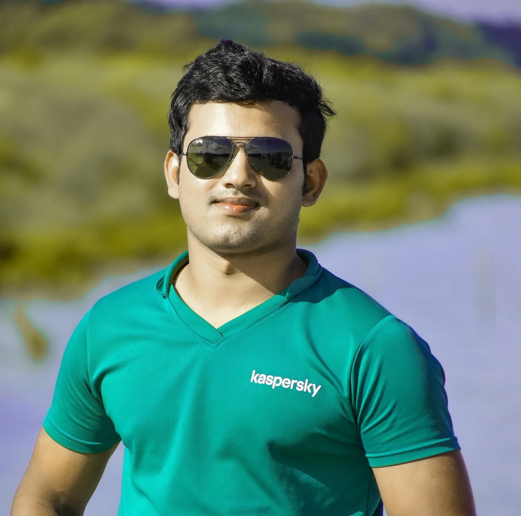 Gias Uddin Wiki/Bio, Age, Family, Career, Songs, Photos