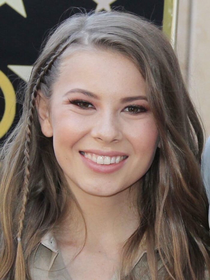 Bindi Irwin Wiki/Bio, Age, Boyfriend, Family, Education, Relationship ...